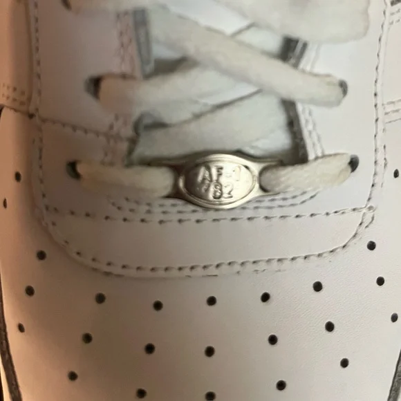 🔥Nike Air Force 1 ‘82 Limited Low White Men’s Sneakers! Great condition! Size:12 - Picture 8 of 9